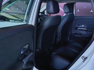 Mercedes-Benz GLA GLA200d Progressive - Image 14