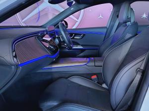 Mercedes-Benz E-Class E200 Avantgarde - Image 13