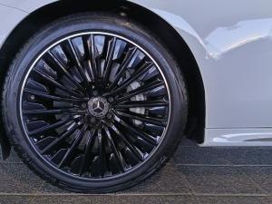 Mercedes-Benz E-Class E200 Avantgarde - Image 3