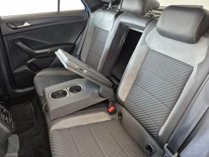 Volkswagen T-Roc 2.0TSI 140kW 4Motion R-Line - Image 25
