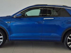 Volkswagen T-Roc 2.0TSI 140kW 4Motion R-Line - Image 4
