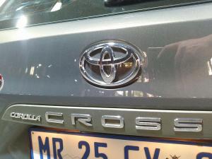 Toyota Corolla Cross 1.8 Xi - Image 7