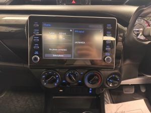 Toyota Hilux 2.4GD-6 single cab 4x4 Raider auto - Image 13