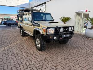 Toyota Land Cruiser 79 4.5D-4D V8 double cab LX - Image 1