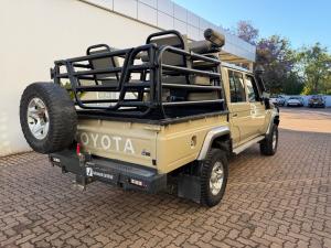 Toyota Land Cruiser 79 4.5D-4D V8 double cab LX - Image 2