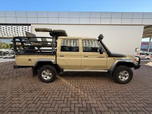 Toyota Land Cruiser 79 4.5D-4D V8 double cab LX - Image 3