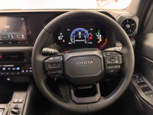 Toyota Land Cruiser FJ 2.7 4x4 VX - Image 8