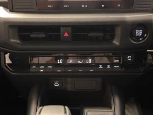 Toyota Land Cruiser FJ 2.7 4x4 VX - Image 14