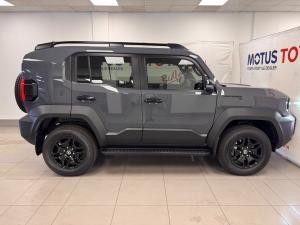 Toyota Land Cruiser FJ 2.7 4x4 VX - Image 3