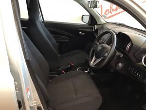 Toyota Vitz 1.0 XR manual - Image 19