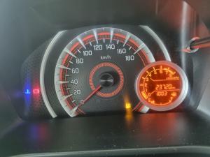 Toyota Vitz 1.0 XR manual - Image 9