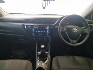 Toyota Corolla Quest 1.8 Plus manual - Image 6