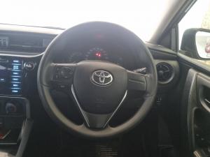 Toyota Corolla Quest 1.8 Plus manual - Image 8