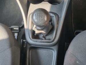 Volkswagen Polo Vivo hatch 1.4 Trendline - Image 10