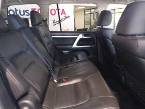 Toyota Land Cruiser 200 4.5D-4D V8 VX - Image 17