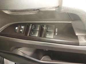 Toyota Land Cruiser 200 4.5D-4D V8 VX - Image 24
