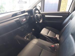 Toyota Hilux 2.0 single cab S (aircon) - Image 7