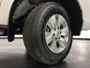 Toyota Hilux 2.4 GD-6 RB SRXE/CAB - Image 14