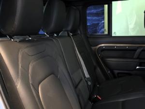 Land Rover Defender 110 D350 X-Dynamic HSE - Image 15