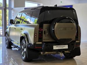 Land Rover Defender 110 D350 X-Dynamic HSE - Image 4