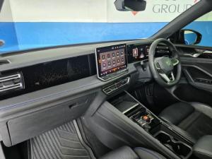 Volkswagen Tiguan 2.0TSI R-Line 4Motion - Image 9