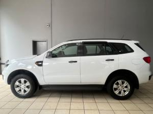 Ford Everest 2.2TDCi XLS - Image 2