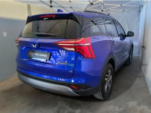 Mahindra XUV700 2.0T AX5 - Image 3