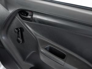 Isuzu D-Max Gen 6 250 single cab Fleetside safety - Image 16