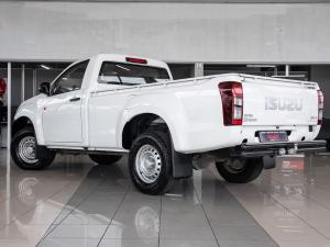 Isuzu D-Max Gen 6 250 single cab Fleetside safety - Image 21