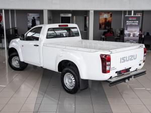 Isuzu D-Max Gen 6 250 single cab Fleetside safety - Image 22
