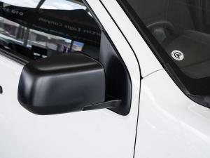 Isuzu D-Max Gen 6 250 single cab Fleetside safety - Image 6