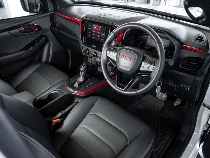 Isuzu D-MAX D-Max 1.9TD double cab LS X-Rider auto
