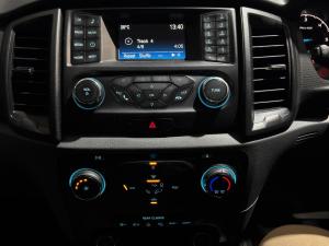 Ford Everest 2.2TDCi XLS - Image 13