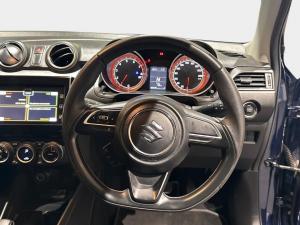 Suzuki Swift 1.2 GLX auto - Image 14