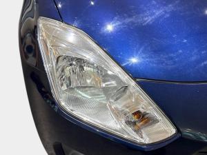 Suzuki Swift 1.2 GLX auto - Image 15