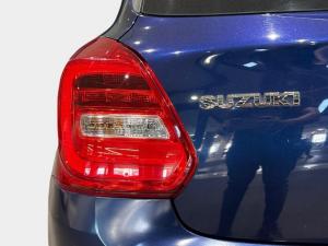 Suzuki Swift 1.2 GLX auto - Image 16