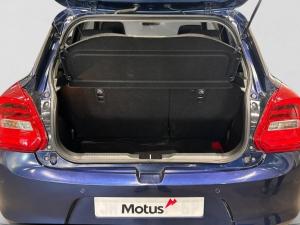 Suzuki Swift 1.2 GLX auto - Image 9