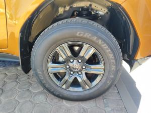 Toyota Hilux 2.8GD-6 double cab SRX 4x4 - Image 20
