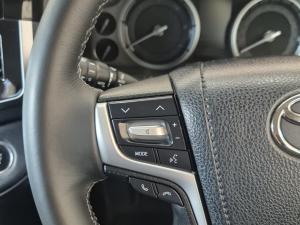 Toyota Land Cruiser 200 4.5D-4D V8 VX - Image 9