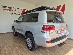 Toyota Land Cruiser 200 4.5D-4D V8 VX - Image 17