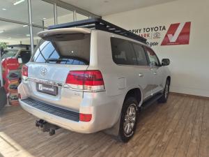 Toyota Land Cruiser 200 4.5D-4D V8 VX - Image 2