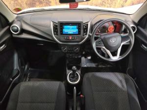 Toyota Vitz 1.0 XR manual - Image 6
