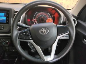 Toyota Vitz 1.0 XR manual - Image 8