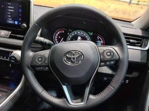 Toyota RAV4 2.0 VX - Image 8