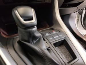 Toyota RAV4 2.0 VX - Image 13