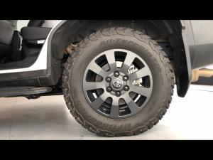 Toyota Land Cruiser Prado 2.8GD VX-R - Image 19