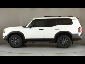 Toyota Land Cruiser Prado 2.8GD VX-R - Image 22