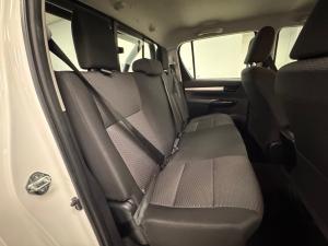 Toyota Hilux 2.4GD-6 double cab Raider manual - Image 16