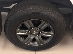Toyota Hilux 2.4GD-6 double cab Raider manual - Image 18
