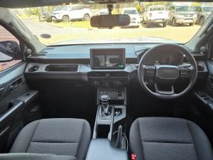 Toyota Hilux 2.8GD-6 double cab SRX 4x4 - Image 6